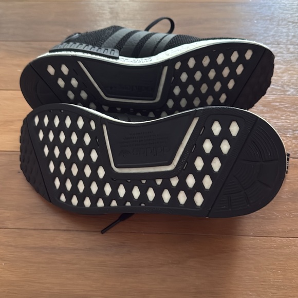 Adidas GS NMD NWOT! US 3.5 - Picture 4 of 4